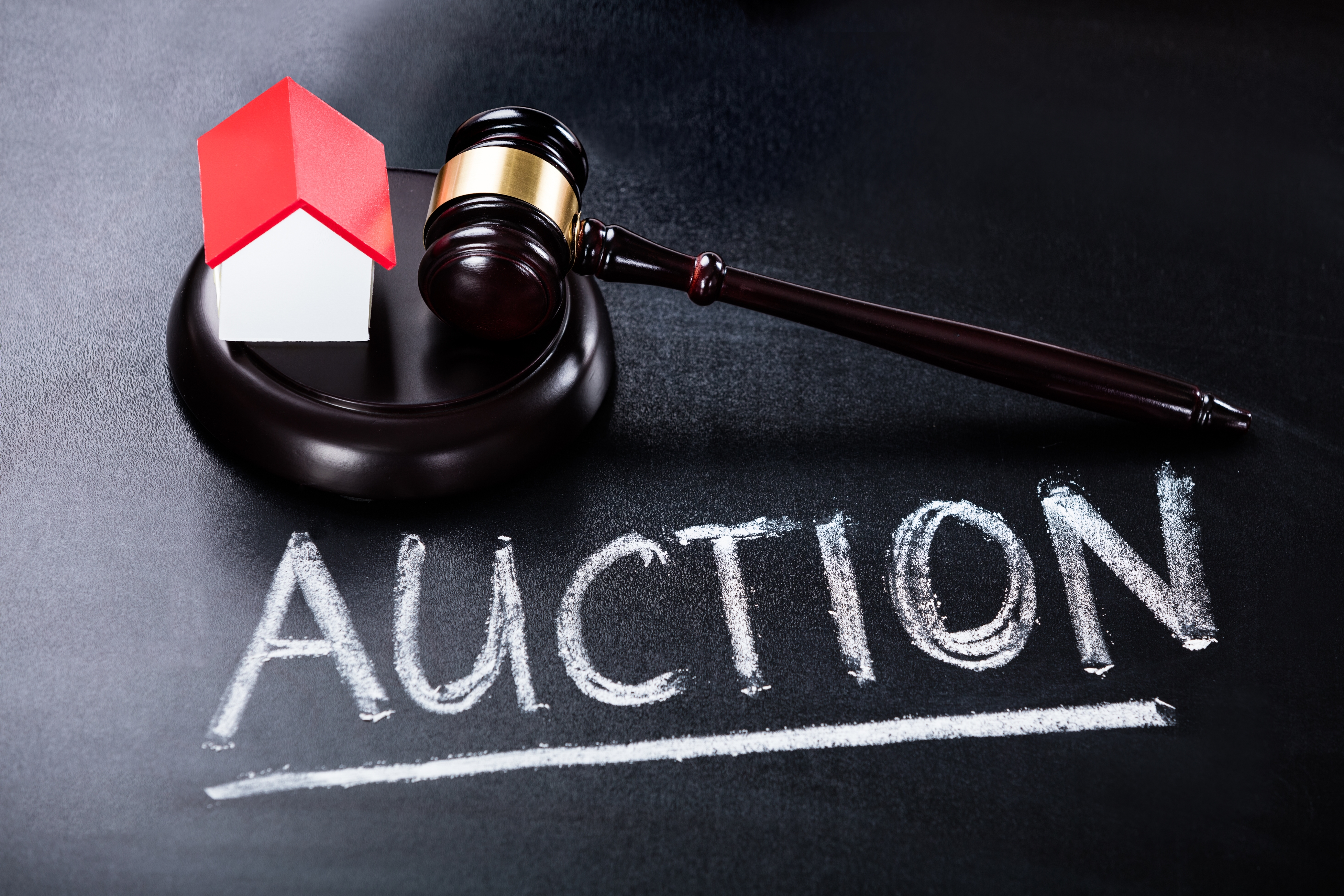 Auction Taunton Solicitors (Resize)